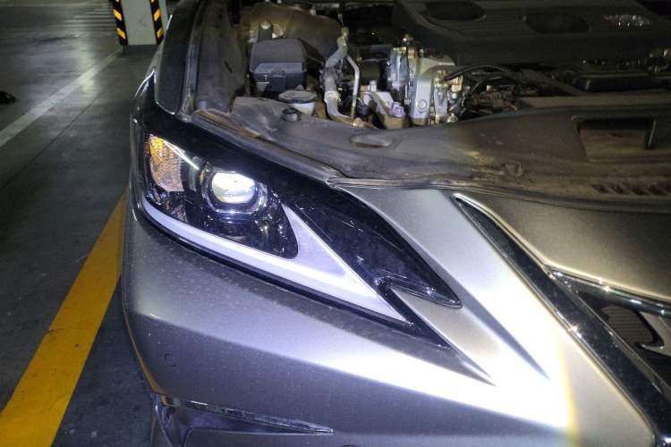 Used Lexus ES 2024 200 Premium Edition
