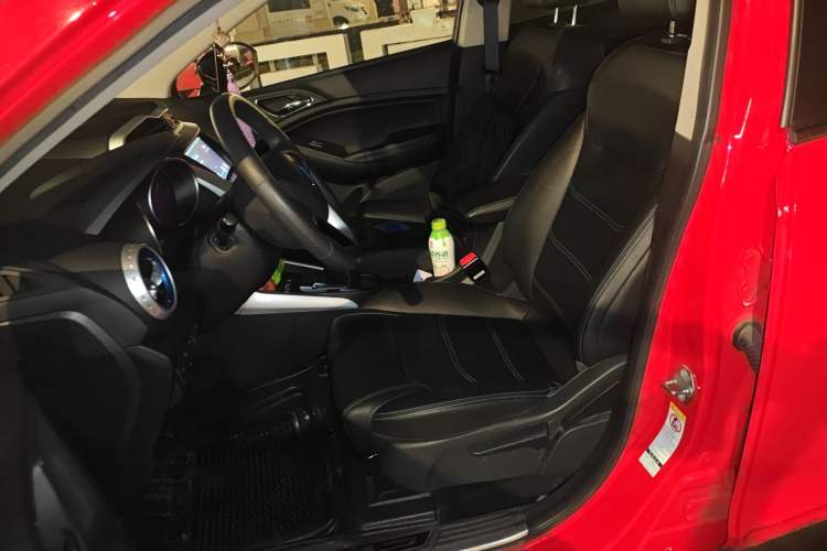 Used BYD Yuan New Energy 2019 EV360 Smart Connect Leading Model Left Front Seat