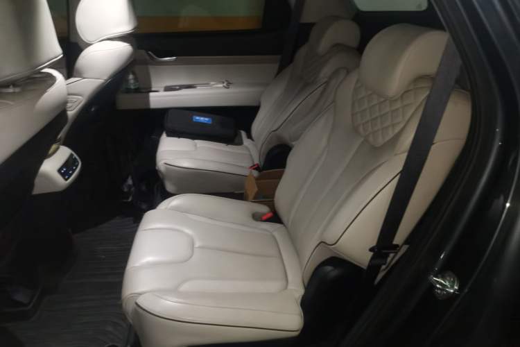 Used Hyundai Palisade 2021 3.5L Automatic 4x4 GLS
