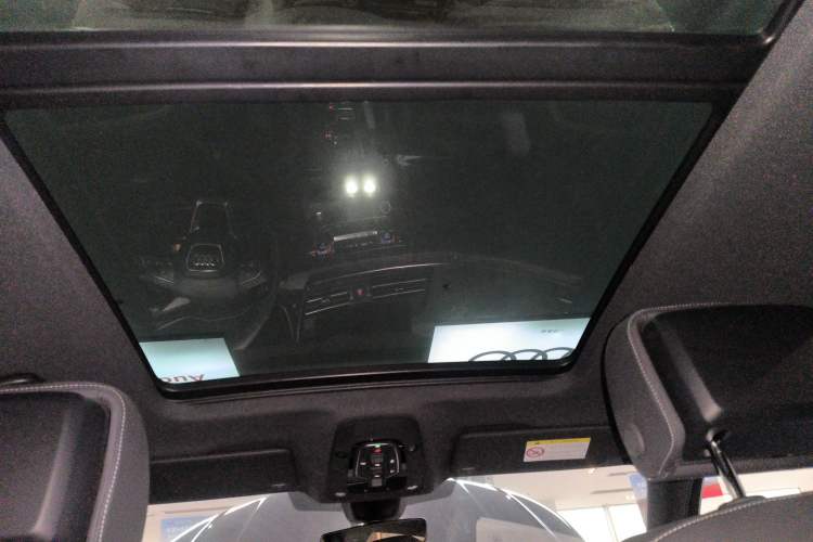 Used Audi Q5L 2023 40T Luxury Dynamic Model
