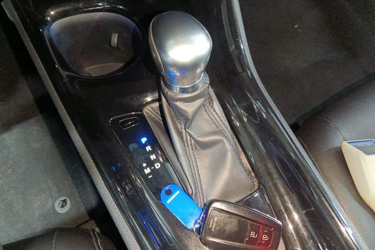 Used Toyota C-HR 2018 2.0L Leading with Sunroof China V Standard