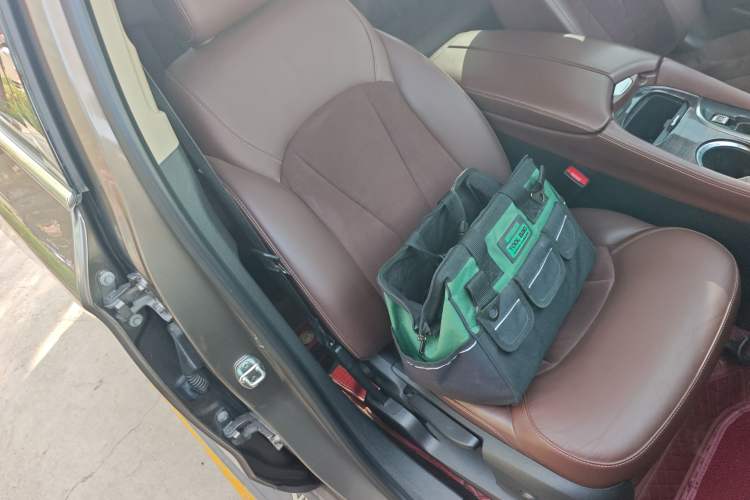 Used Buick Envision 2016 28T Four-Wheel Drive Elite Version Right Front Seat