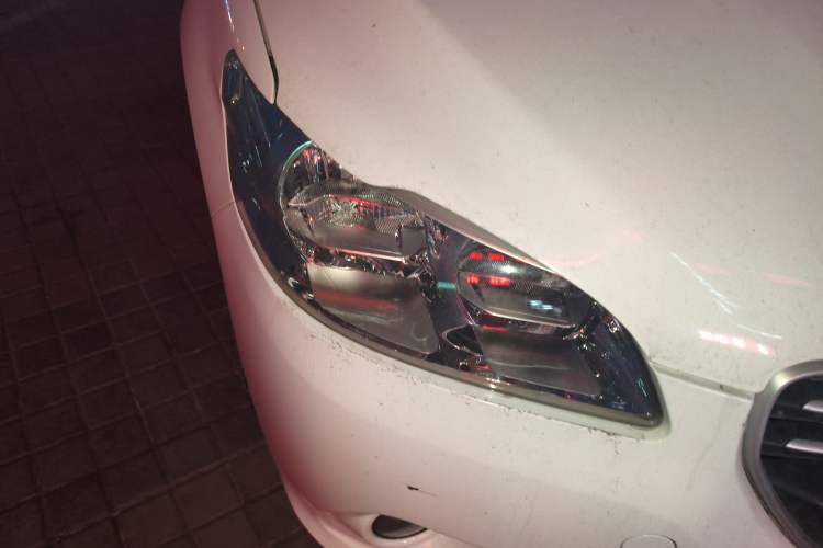 Used Peugeot 301 2016 1.6L Manual Comfort Edition
