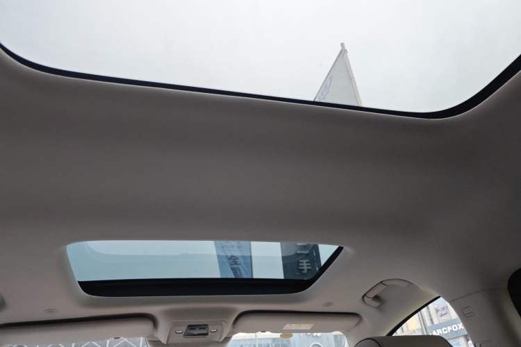 Used Denza D9 2022 DM-i 1040 Prestige Model