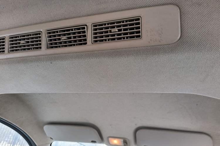 Used Wuling Rongguang V 2016 1.5L Standard Version