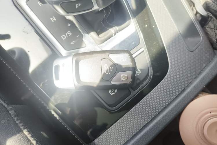 Used Audi Q5L 2022 Updated 40T Luxury Dynamic Edition
