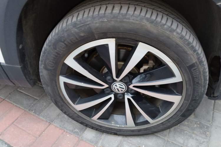 Used Volkswagen Tharu 2020 280TSI Two-Wheel Drive Luxury Plus Version China VI Standard
