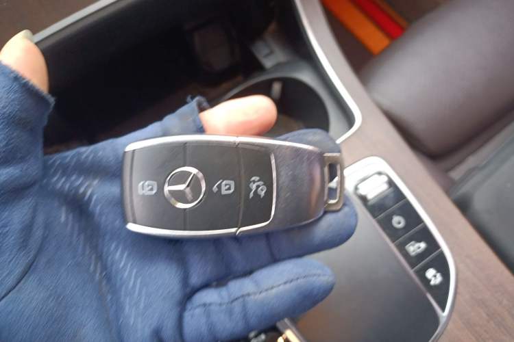 Used Mercedes-Benz GLC 2021 GLC 300 L 4MATIC Dynamic Model Vehicle Key