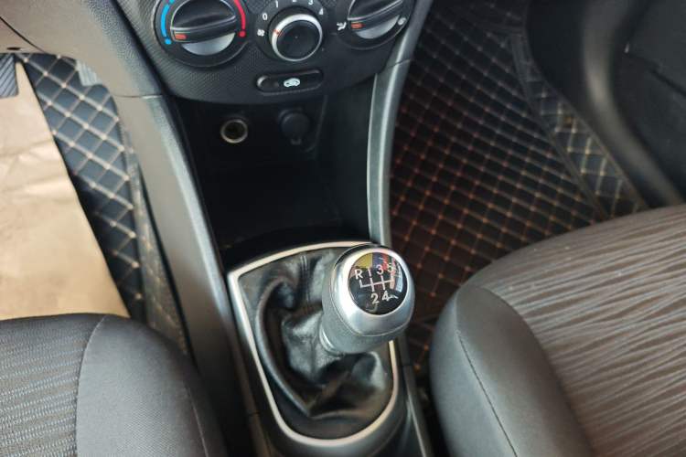 Used Hyundai Verna Ray 2014 1.4L Manual GLX