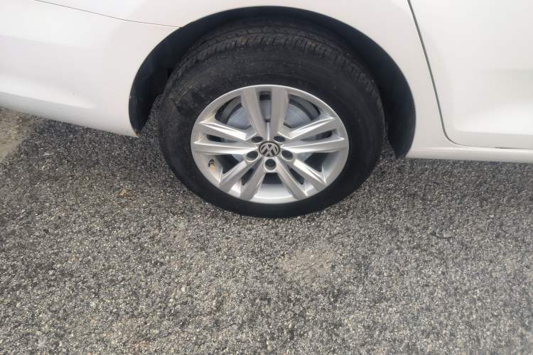 Used Volkswagen Santana 2016 1.6L Manual Fashion Edition