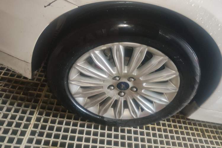 Used Ford Mondeo 2013 2.0L GTDi 200 Luxury Model