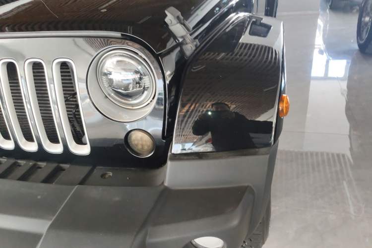 Used Jeep Wrangler 2017 3.0L Sahara Four-Door Comfort Edition
