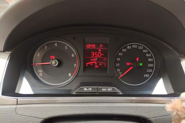Used Volkswagen Santana 2016 1.6L Automatic Comfort Edition Instrument Cluster