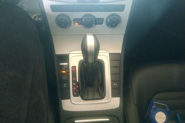 Used Volkswagen Magotan 2015 1.8TSI Advanced Model Gear Lever