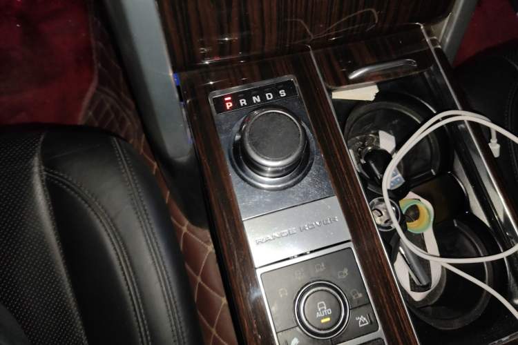 Used Land Rover Range Rover 2014 3.0 SC V6 Vogue SE Long-Wheelbase Edition