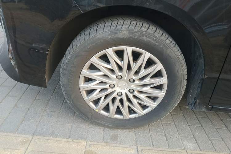 Used BAW Ruisheng Ace M7 2023 2.0L Automatic Long Wheelbase Enjoyment Version 7 Seats