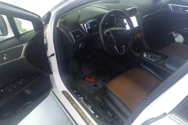 Used Ford Mondeo New Energy 2018 2.0 PHEV Smart-Controlled Fashion Edition China VI Standard