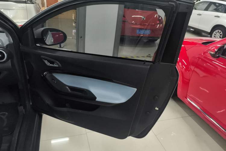 Used Chery New Energy Little Ant 2022 Sweet Pink Edition Half-Sugar Version Lithium Iron Phosphate 30 kW 301 km