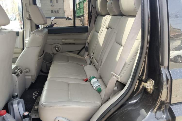 Used Jeep Commander Classic 2007 5.7