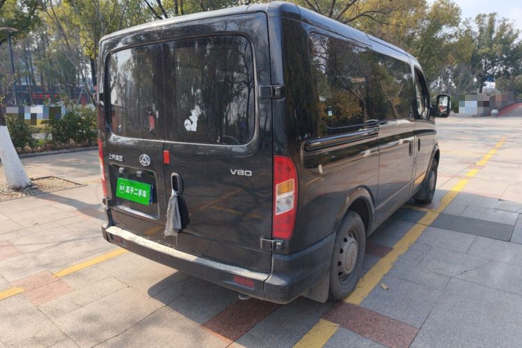 Used SAIC MAXUS Xintu V80 2019 2.5T Classic Model 6-Speed Manual – Aoyuntong Short Wheelbase Ultra-Low Roof 5/6 Seats