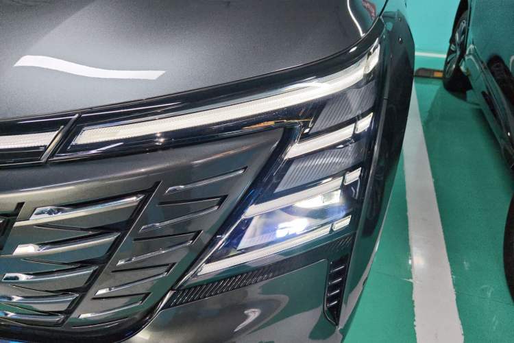 Used Changan CS75 PLUS 2025 4th Generation 1.5T New Blue Whale Smart Flagship Version
