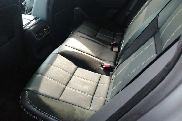 Used Land Rover Range Velar 2020 P340 R-DYNAMIC S
