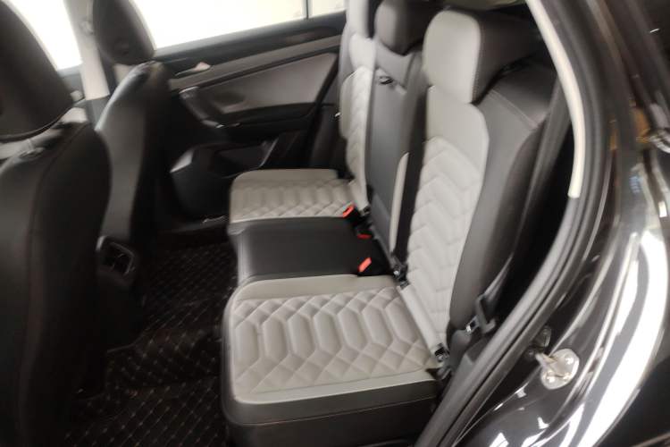 Used Volkswagen Tayron 2024 300TSI Two-Wheel-Drive Luxury Plus Advanced Version