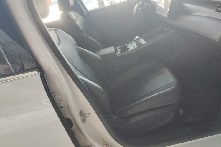 Used BYD Qin PLUS 2025 DM-i Smart Drive 120KM Superior Model Right Front Seat