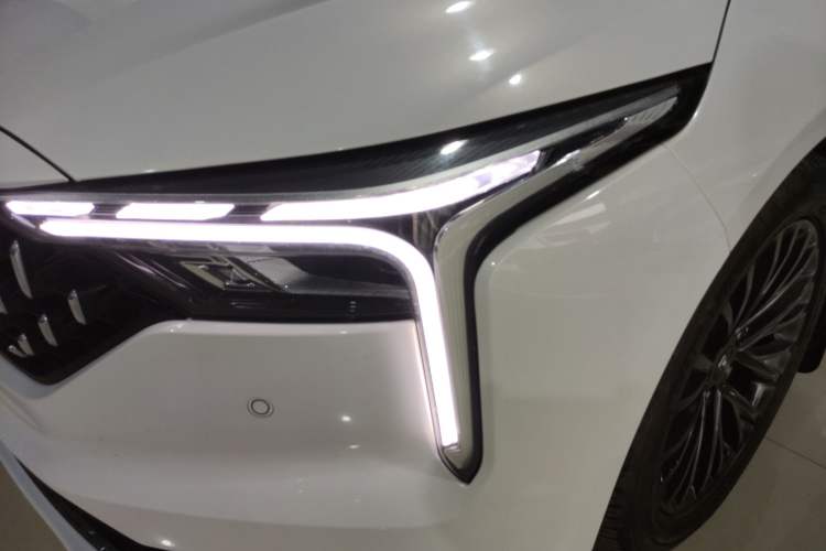 Used Bestune B70 2022 Third Generation 1.5T Automatic Premium Edition Left Front Headlight