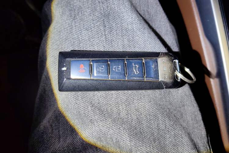 Used Wey VV7 2017 2.0T Flagship Model
