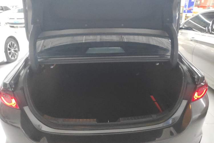 Used Mazda 3 Axela 2022 2.0L Automatic Zhiqing Edition