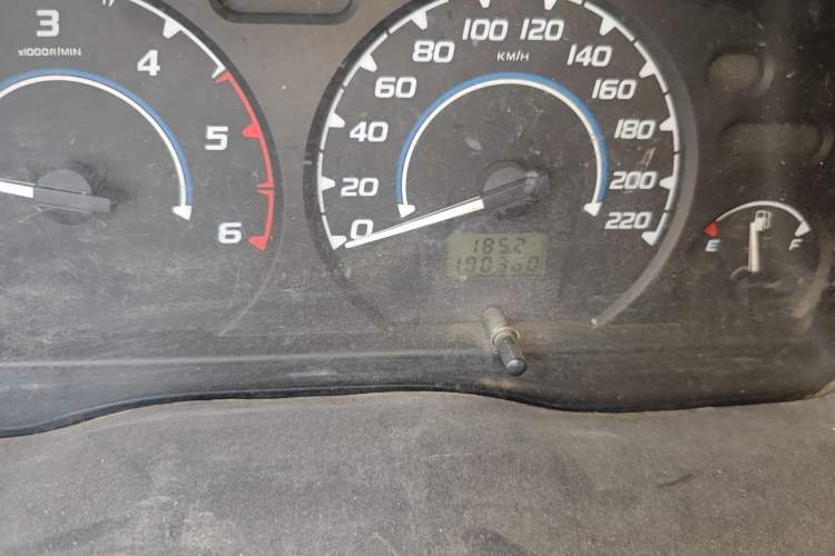 Used JMC Transit 2017 2.8T Commercial Version Short Wheelbase Mid-Roof 6/7/8-Seater JX493