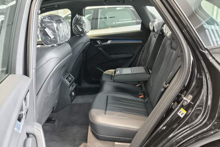 Used Audi Q5L 2025 quattro 45th Anniversary Edition 40 TFSI Luxury Dynamic Model
