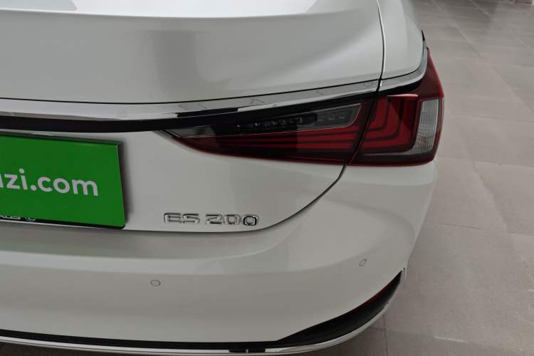 Used Lexus ES 2022 200 Excellence Edition