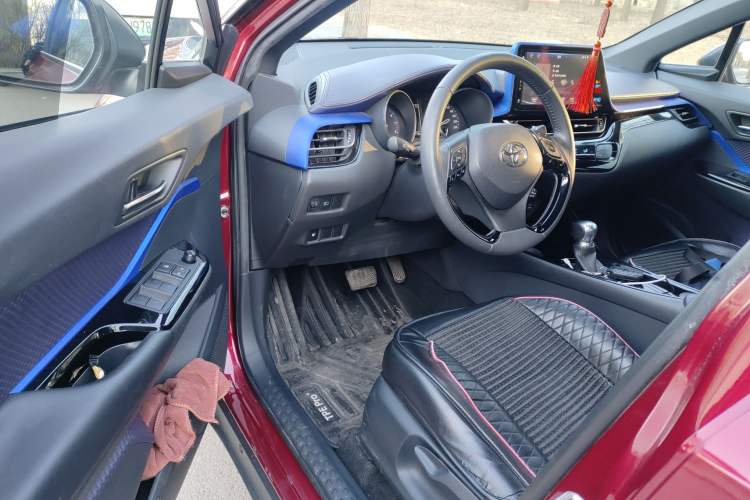 Used Toyota IZOA 2018 2.0L Yichi Version China VI Standard
