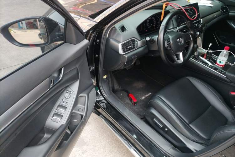 Used Honda Accord 2022 260TURBO Luxury Edition Driver Seat