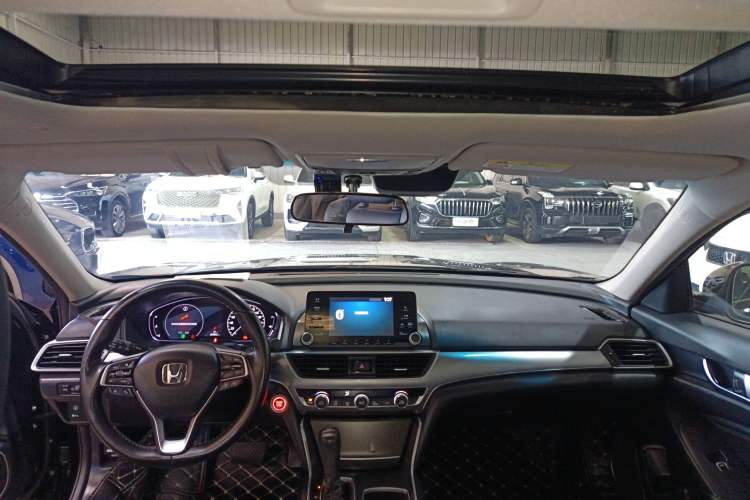 Used Honda Accord 2018 260TURBO Luxury Edition China VI Headliner