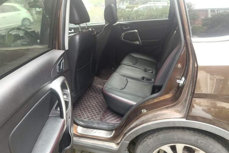 Used Chery Tiggo 5 2014 2.0L CVT Family Deluxe Edition