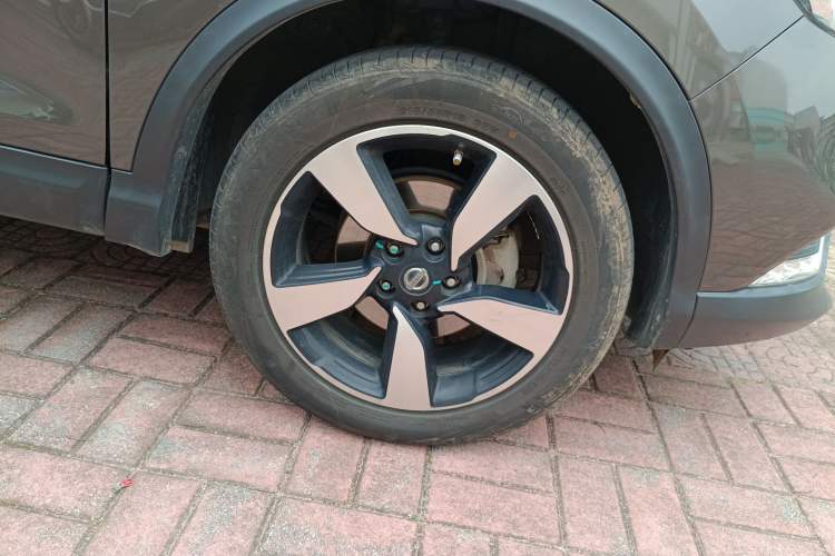 Used Nissan Qashqai 2017 2.0L CVT Smart Enjoyment Version China V Standard Right Front Wheel Hub