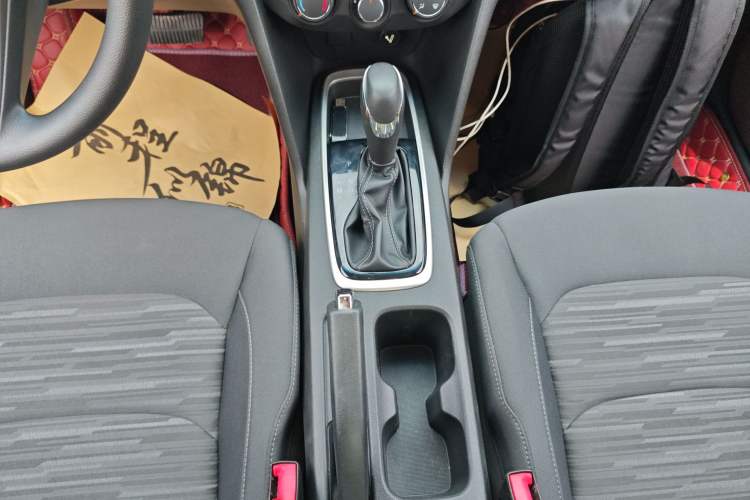 Used Chevrolet Cavalier 2016 1.5L Automatic Enjoyment Edition Gear Lever