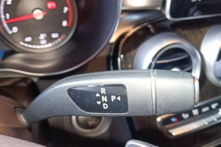 Used Mercedes-Benz GLC 2019 Facelift GLC 260 L 4MATIC Luxury Model