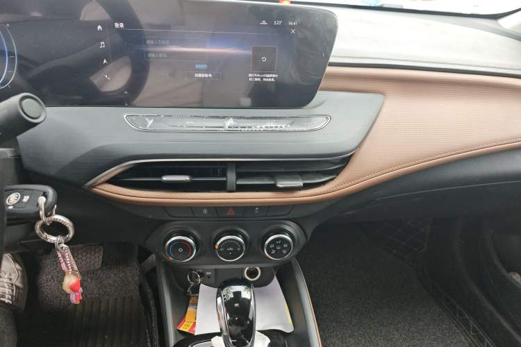 Used Buick Verano 2022 Pro 533T Enjoyment Edition Audio And AC Panel