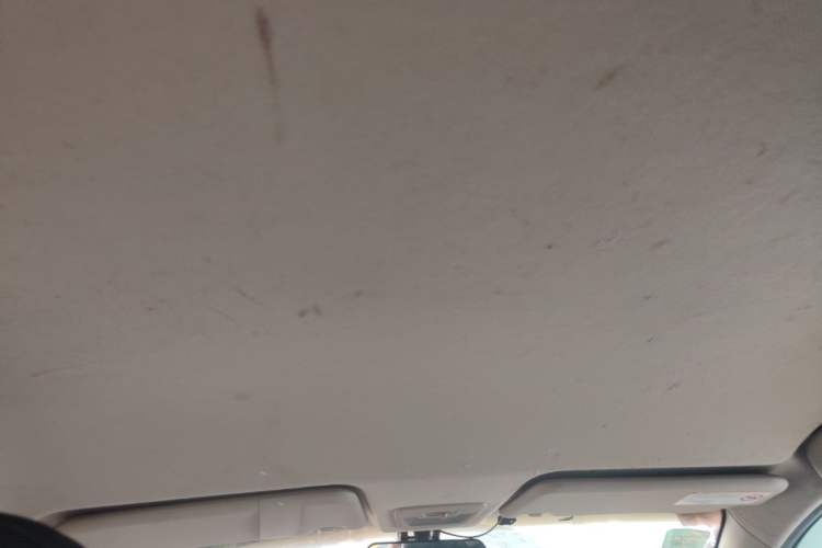 Used Baojun 730 2014 1.5L manual standard trim 7 seats
