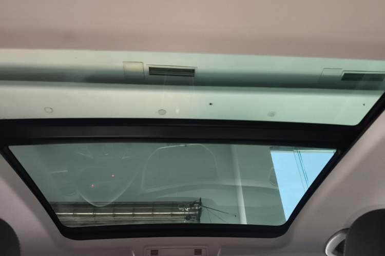 Used Volkswagen T-ROC 2022 280TSI DSG Two-Wheel Drive Elite PLUS Headliner