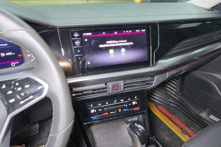 Used Volkswagen Passat 2022 330TSI Starry Luxury Edition Audio And AC Panel