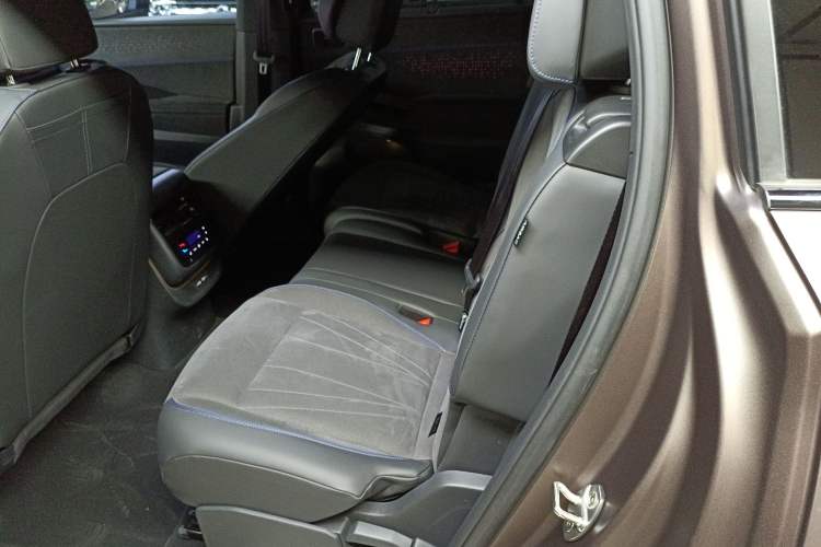 Used Volkswagen Teramont 2025 Tiguan Pro 450TSI Four-Wheel Drive Summit Edition
