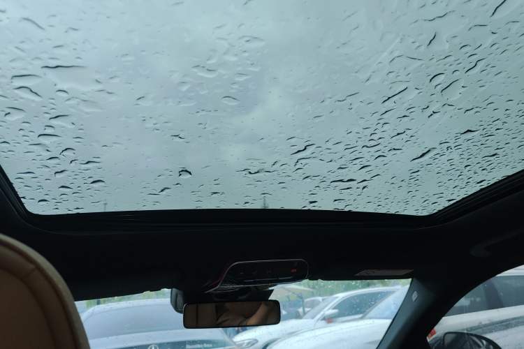 Used Mercedes-Benz E-Class 2024 E 300 L Stylish Model Headliner