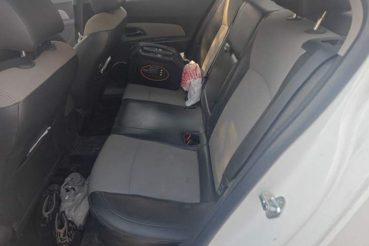 Used Chevrolet Cruze 2013 1.6L SE AT
