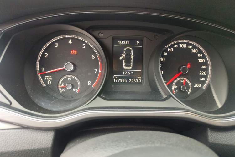 Used Volkswagen Passat 2017 330TSI DSG Luxury Edition
