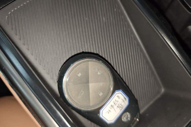 Used Nio ES8 2020 415 km Range 6-Seater Version Vehicle Key